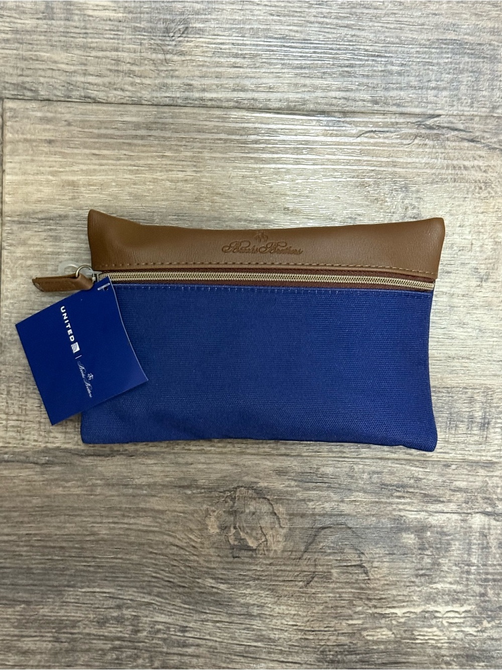 United Airlines Brooks Brothers Amenity Travel Kit *NEW/SEALED*